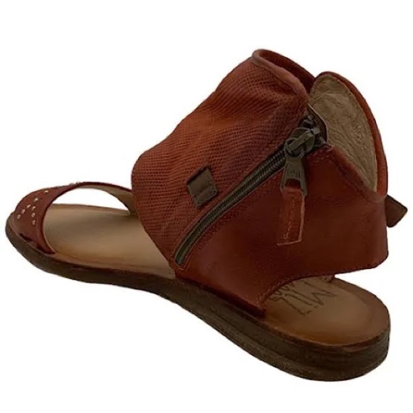 Miz Mooz Forge Rust colored Sandals Size 39 - Picture 2 of 7